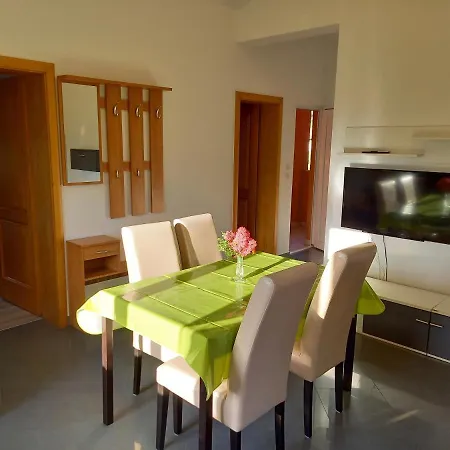 Apartment Valerija