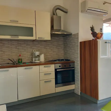 Valerija * Baska (Krk)