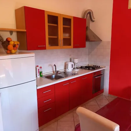 Apartment Valerija *