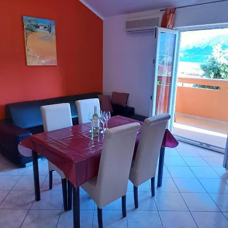 Apartment Valerija *